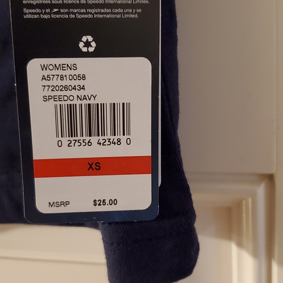 💜 Crop top Speedo. New with tags Size XS - Picture 5 of 6